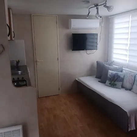 Campsite Mobilna Kucica Kampica *